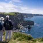 S&rsquo;exposer au soleil sans prendre de risque après 60 ans : les bons réflexes