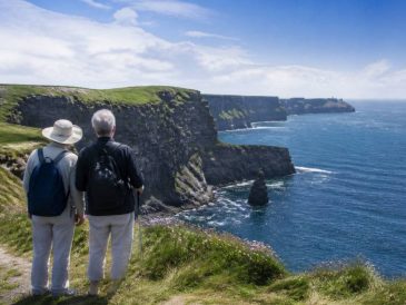 Voyage en Irlande : quelles activités adaptées aux seniors et quel itinéraire choisir ?