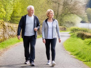 Marche active : comment profiter de ses bienfaits après 60 ans ?